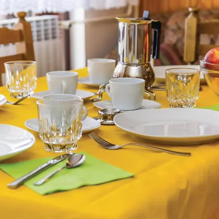Διαμέρισμα 2 Bedroom Pet Friendly In Kolavici