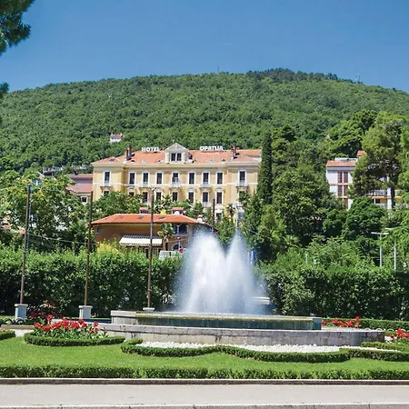 2 Bedroom Pet Friendly In Kolavici Διαμέρισμα Veprinac
