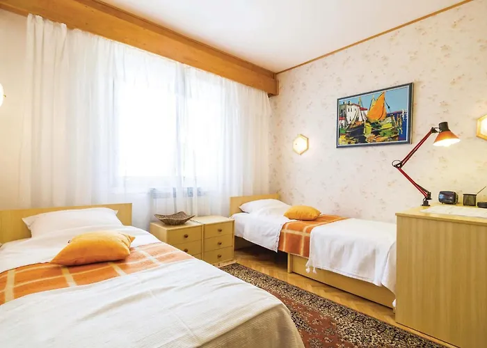 Lejlighed 2 Bedroom Amazing In Kolavici *