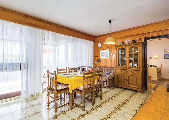 Lejlighed 2 Bedroom Amazing In Kolavici