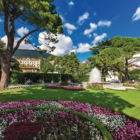 2 Bedroom Pet Friendly In Kolavici